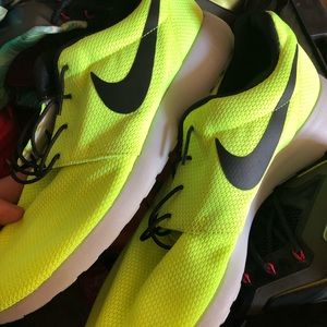 Nike Roshe Run Size 13